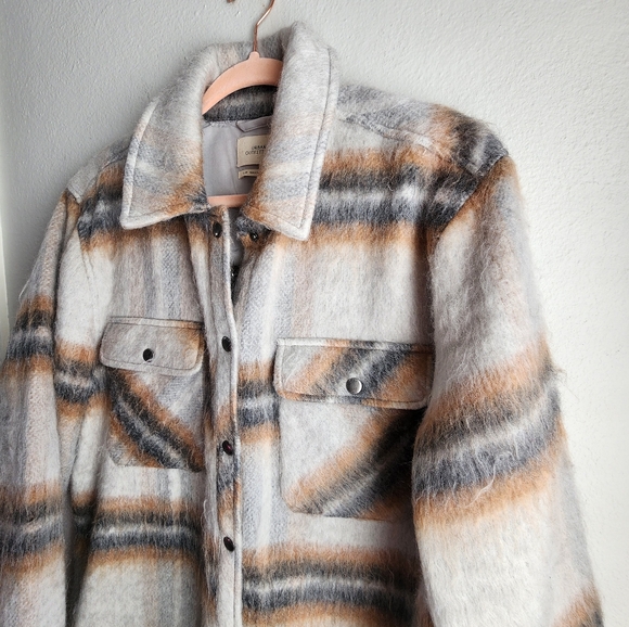UO URBAN OUTFITTERS Grey Plaid Shirt Jacket Shacket sz large - Picture 2 of 9
